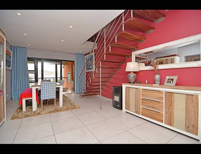 3 BEDROOM APARTMENT FOR SALE IN GREENSTONE HILL